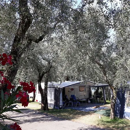 Le Maior Brenzone sul Garda