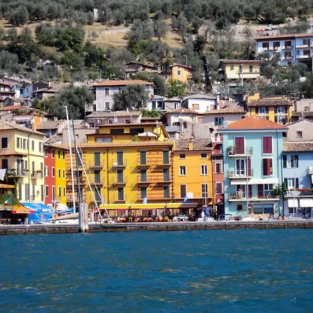 Le Maior Кемпинг Бренцоне-суль-Гарда